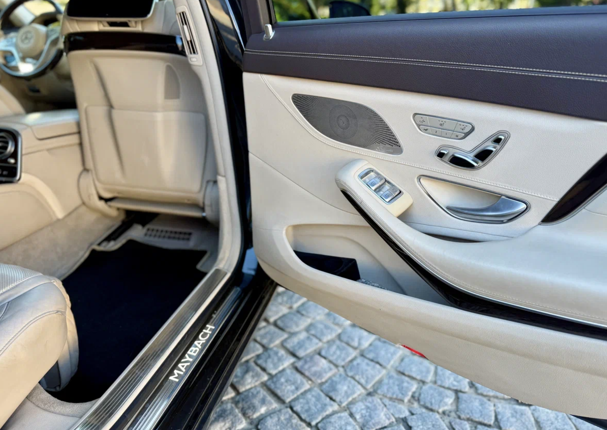 Mercedes-Maybach (W222) photo