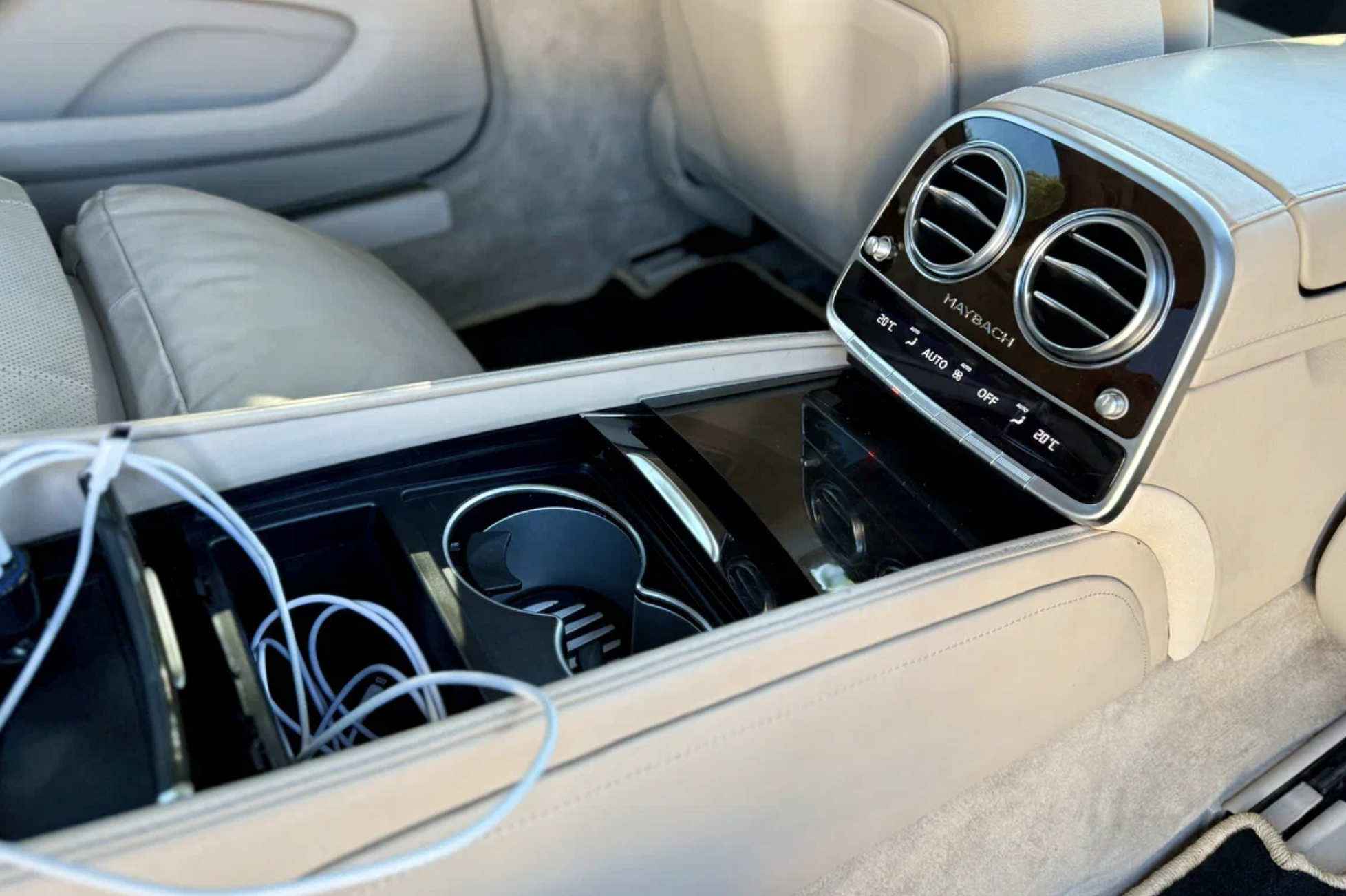 Mercedes-Maybach (W222) photo