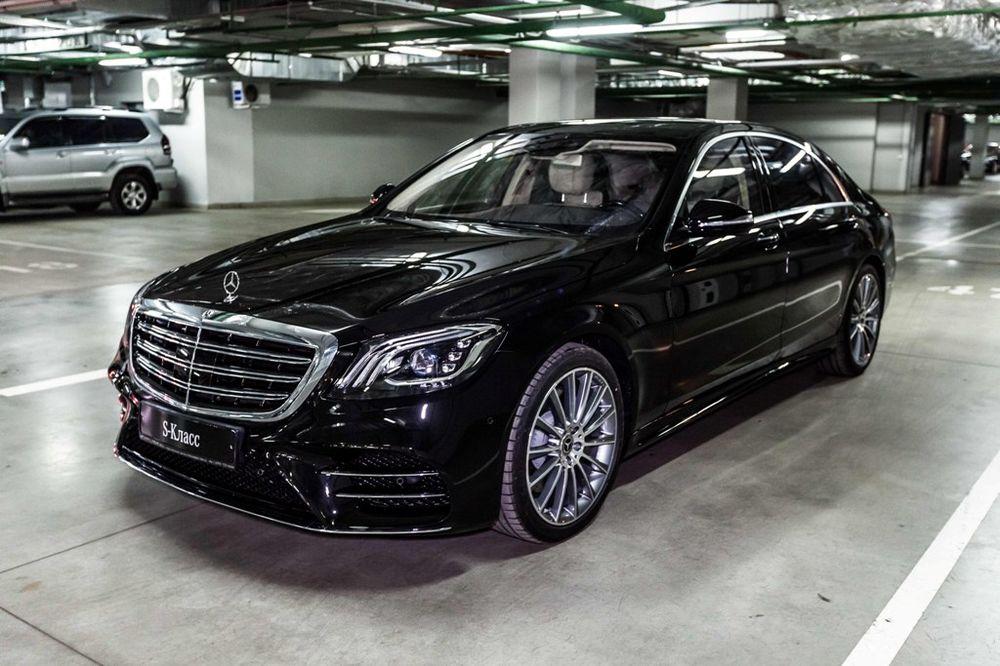 Mercedes-Benz S-Class (W222)