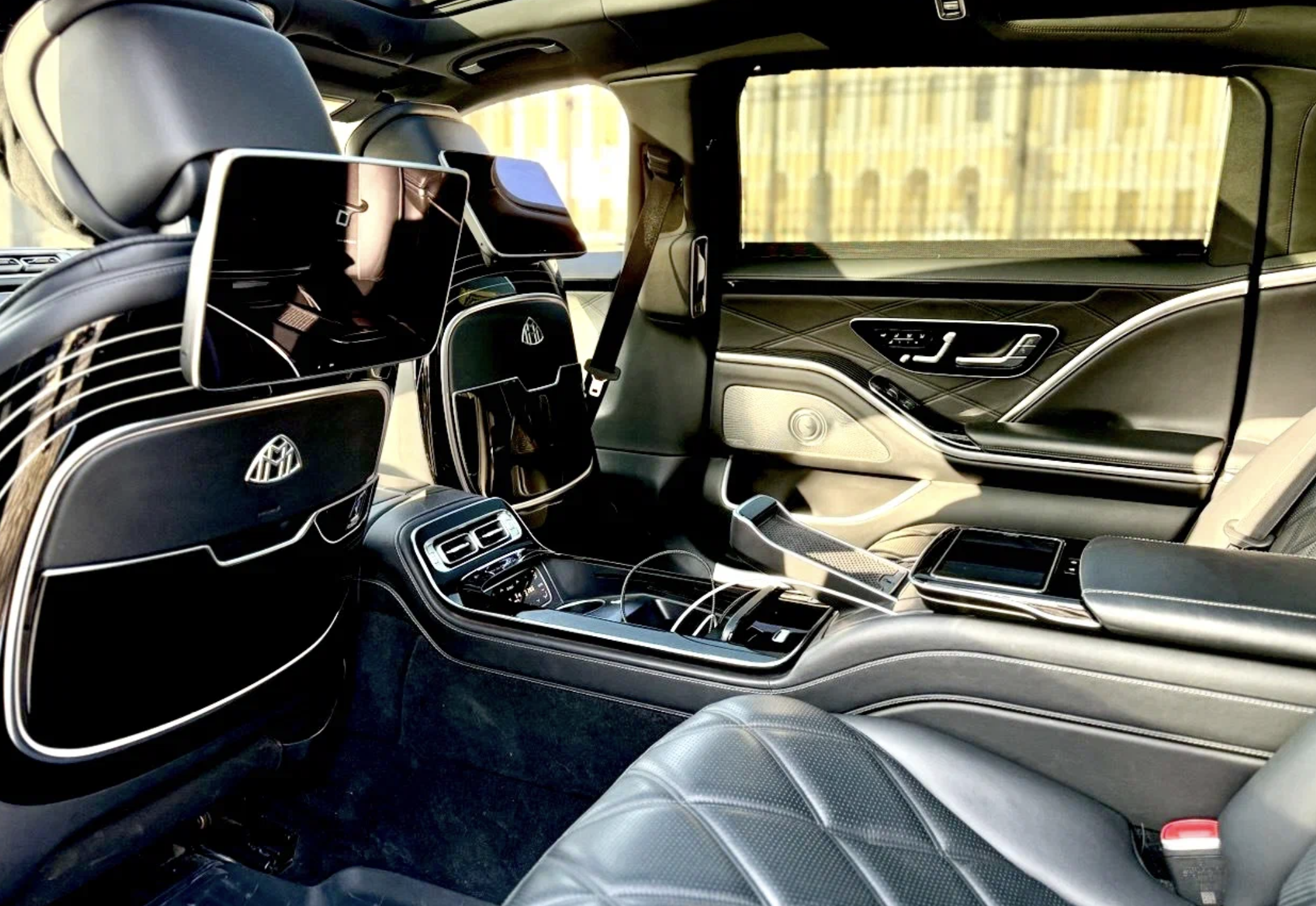 Mercedes-Maybach (W223) photo