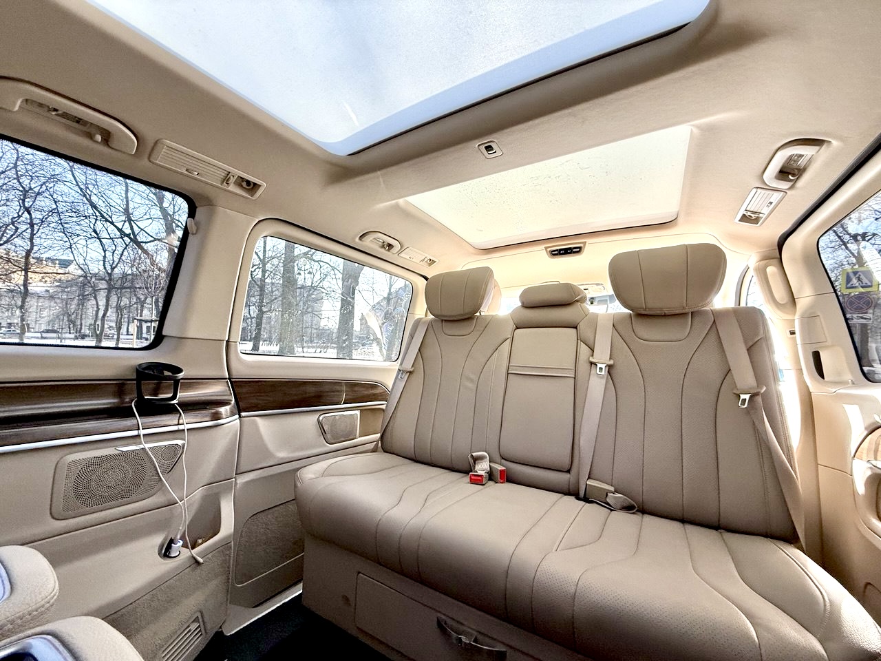 Mercedes V-Class (Long) photo